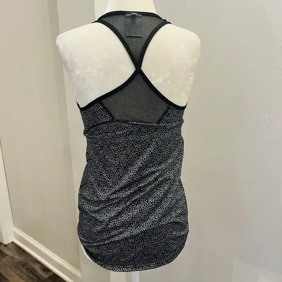 Nike Tank Top Women’s XS Multi Dri Fit Panel Twist Racerback Athletic (A0128) - Picture 4 of 6